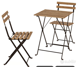 Due Tavoli da giardino o balcone con sedie