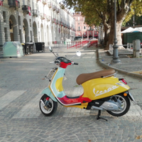 Vespa Primavera Wotherspoon