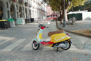 Vespa Primavera Wotherspoon