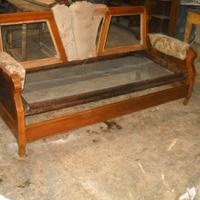 Divano letto con braccioli girevole