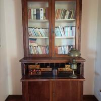 libreria con scrittoio