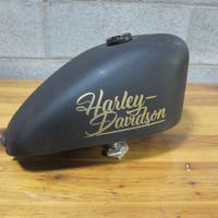 Serbatoio aftermarket per Harley Sportster 