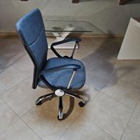 Sedia ufficio girevole in tessuto grigio