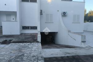 DEPOSITO A MOLA DI BARI