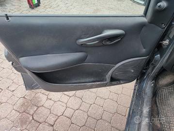 PANNELLI ANTERIORI E POSTERIORI PUNTO III 188