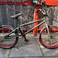 BMX professionale Scott da 20"