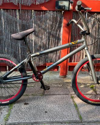 BMX professionale Scott da 20"