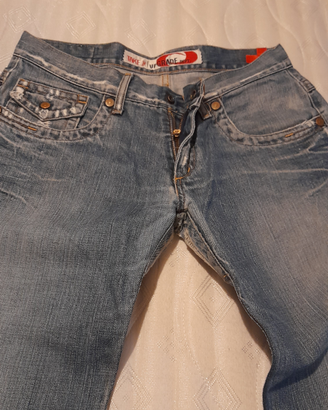 Jeans di marca puro cotone