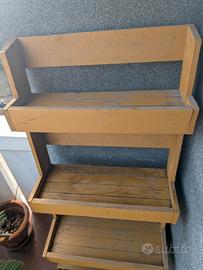 Scaffale Portapiante Artigianale in Legno 