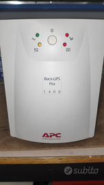 UPS marca APC Modello 1400VA 950 watt 6.0A