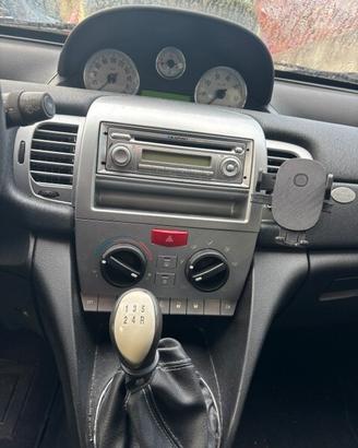 Lancia Ypsilon 1.2 69 CV Platinum