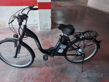 BICI ELETTRICA E MONOPATTINO