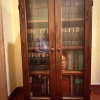 Mobile con 100 volumi Universale Electa/Gallimard