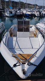 barca a motore manó marine 19 piedi motore 100hp