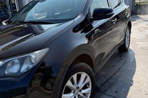 Toyota rav4  2.2 D-cat 150cv 4WD cambio automatico