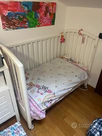 Lettino con spondine per bambini