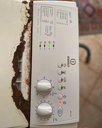 Lavatrice indesit witl 66