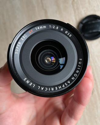 Fujifilm XF 14mm f2.8
