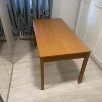 Scrivania e cassettiera ikea
