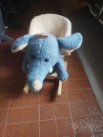 Dondolo in legno NATTOU