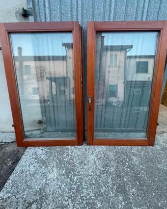 Finestra doppia in legno