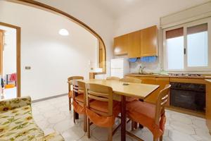 3 LOCALI A PALERMO