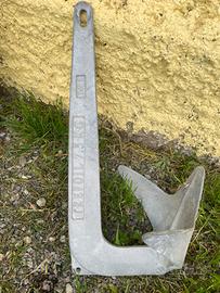 Trefoil da 7,5 Kg ed a marra mobile da 12 kg