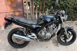 Yamaha 600