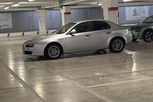 Alfa 159