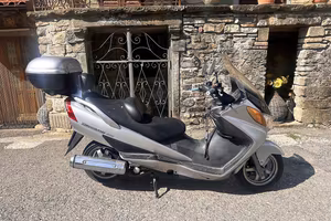 Suzuki Burgman 400 – 2003 – 30.858