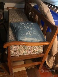 Divano in legno antico arte povera