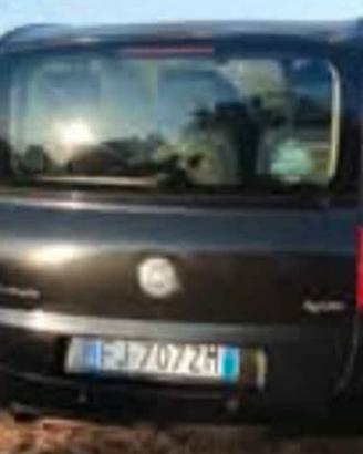 Cofano posteriore fiat multipla 2010