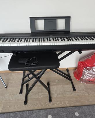 Pianoforte Yamaha p45 ancora in garanzia