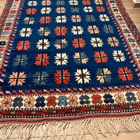 Tappeto persiano di manifattura turca