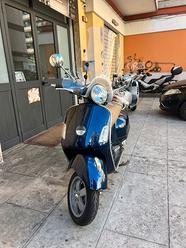 Gts 250 Vespa Gts 150 Usata Piaggio Vespa 250 GTS Prezzo, Scheda - Main Image