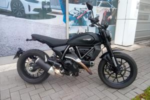 Ducati Scrambler 800 Icon Dark
