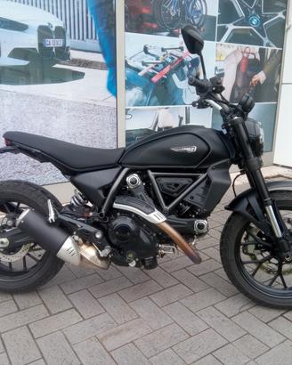 Ducati Scrambler 800 Icon Dark