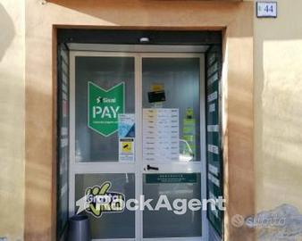 ATTIVITÀ COMMERCIALE