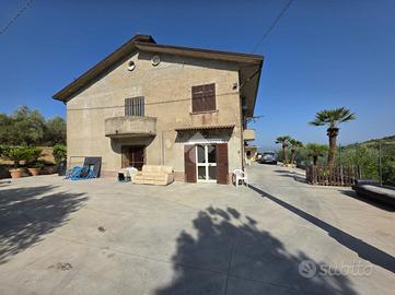 VILLA SINGOLA A FRASSO TELESINO