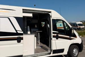 CAMPER - VEICOLO CAMPERIZZATO