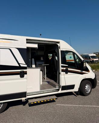 CAMPER - VEICOLO CAMPERIZZATO