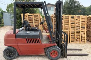 CARRELLO ELEVATORE MULETTO LINDE 30 QUINTALI