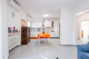 DUPLEX A CORREGGIO