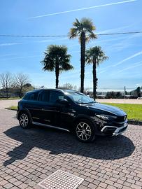 Fiat Tipo Cross 1.6 Diesel 130cv