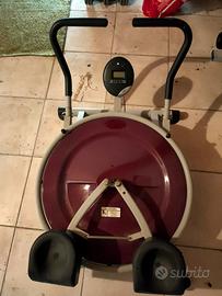 Attrezzo per addominali 