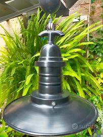 Lampada sospesa per esterno