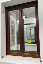 Finestra in legno - Pino lamellare