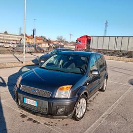 Ford Fusion 1.4 benzina