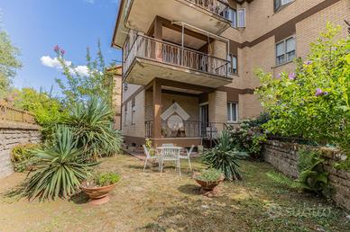 4 LOCALI A RONCIGLIONE