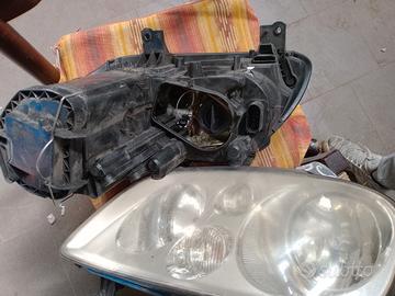 fari anteriori Volkswagen Touran 